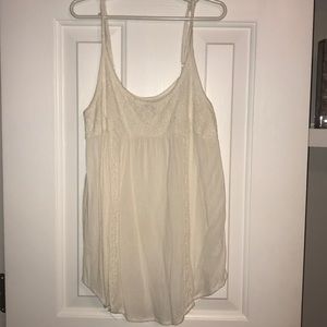 Cream flowy tank top